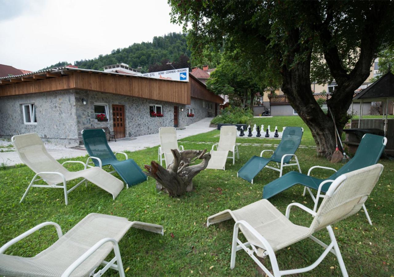 Klub Zlata Ribica Jesenice Exterior foto